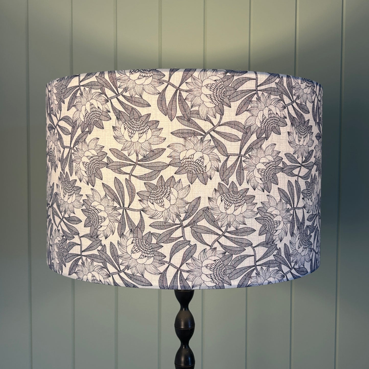 Hamptons Botanical Protea Lampshade Navy White